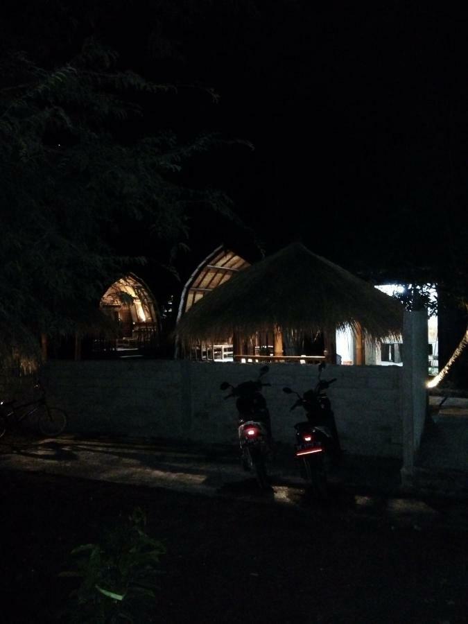 Bale Hostel Kuta  Exterior foto